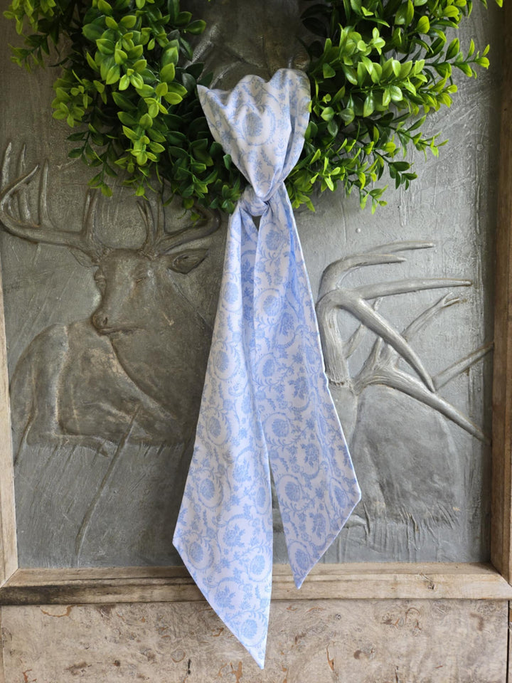 LIGHT BLUE WREATH SASH FLORAL