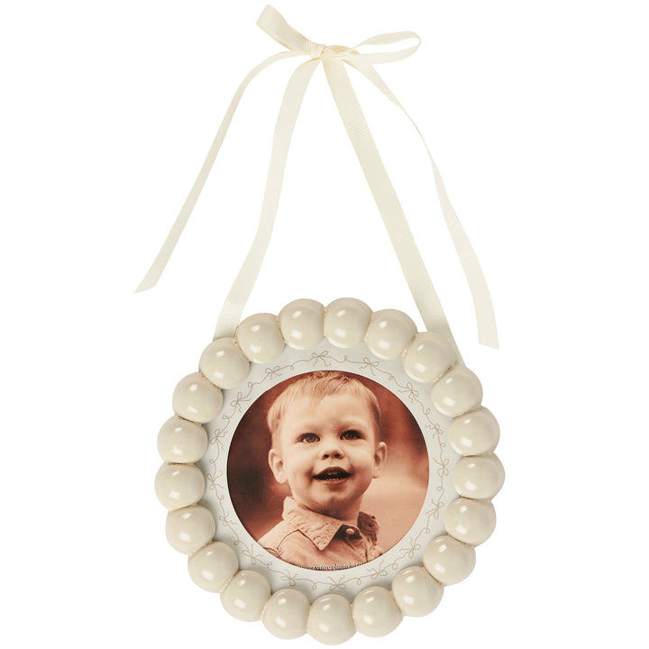 CREAM BEADED ROUND WALL FRAME