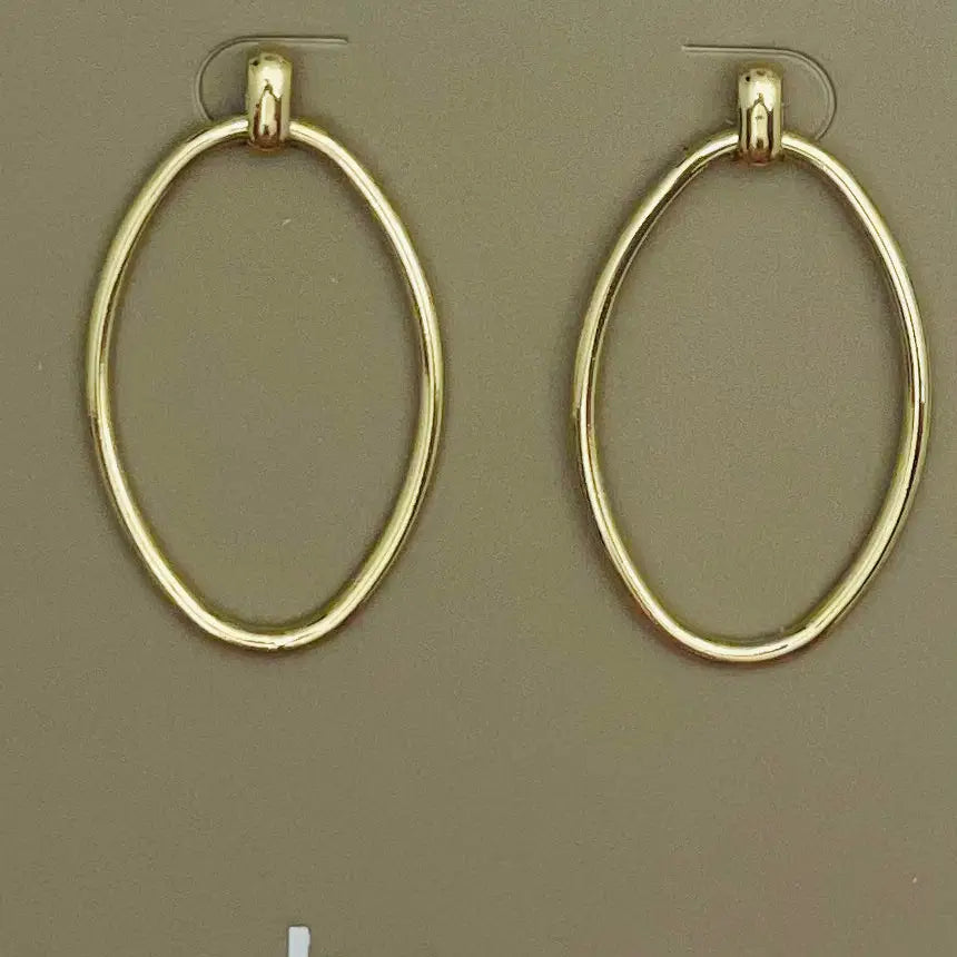 GOLD SIMPLE DANGLE EARRINGS