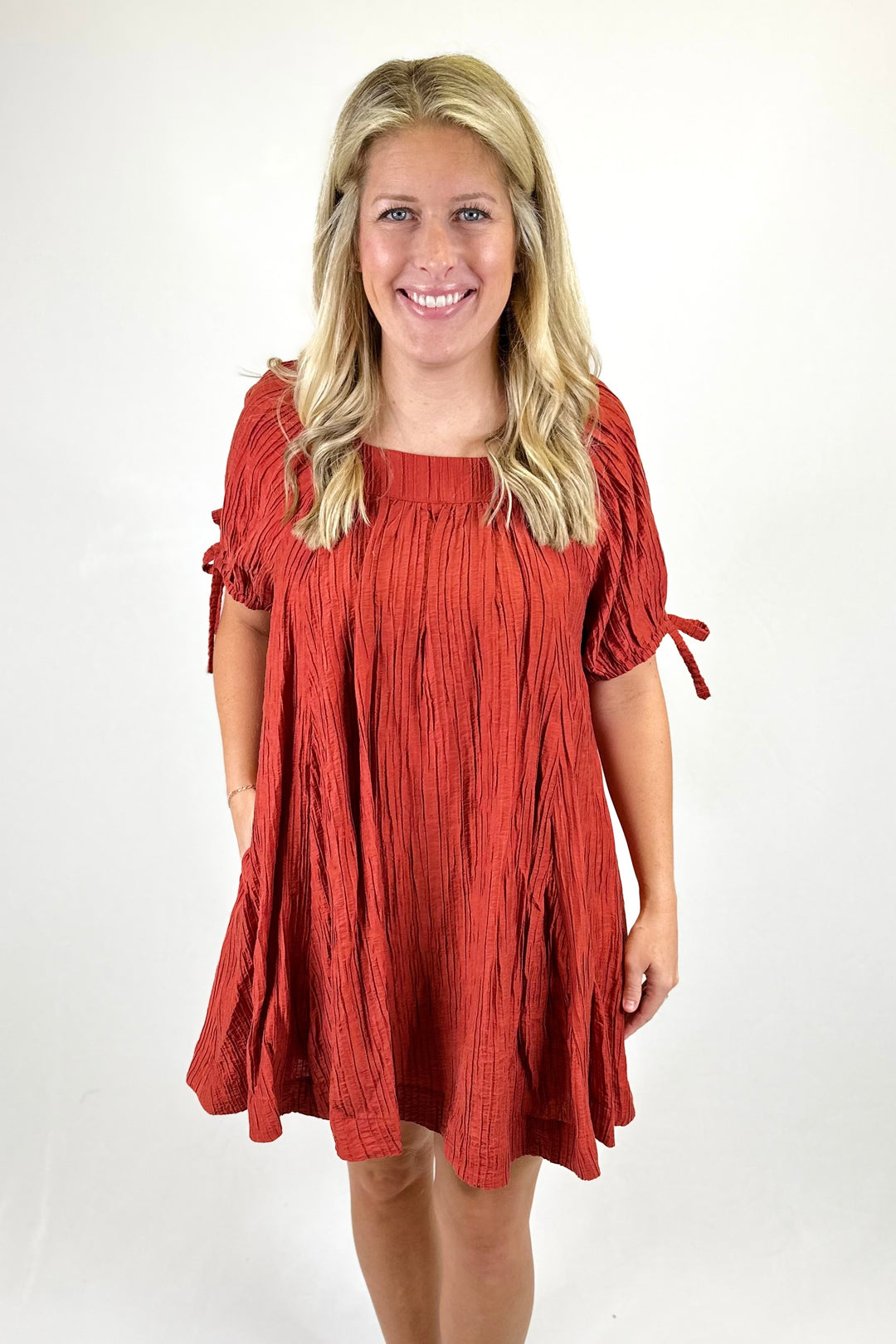 BRICK TEXTURED SQUARE NECK DRESS