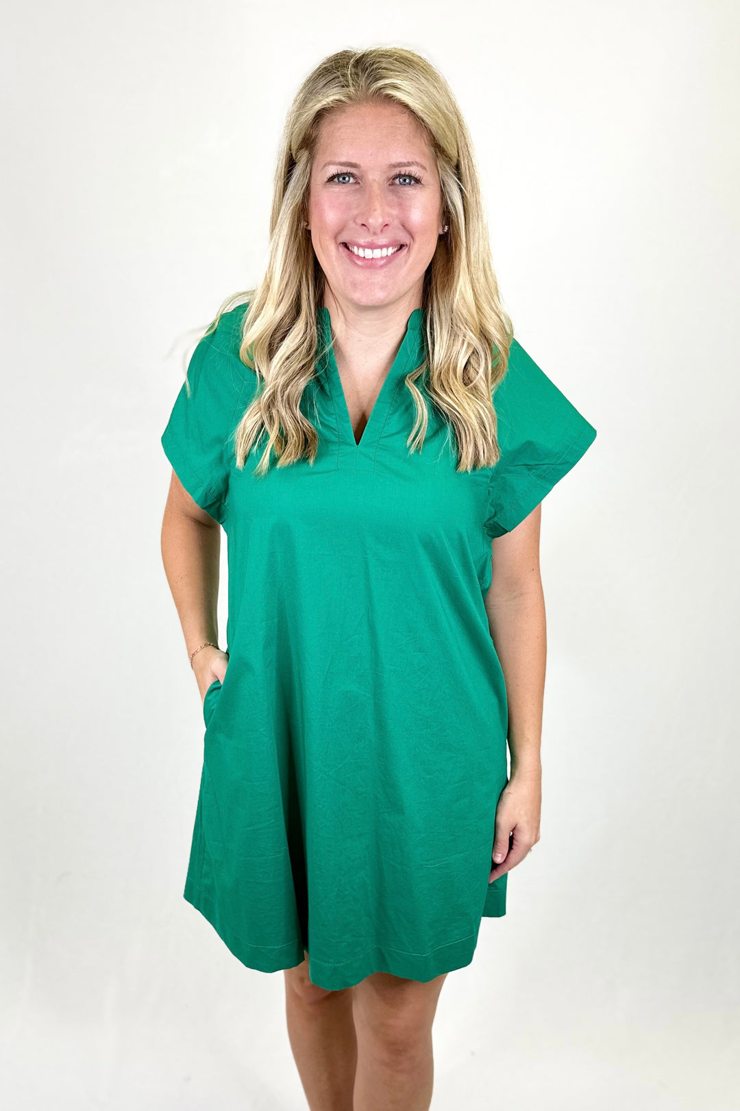 GREEN VNECK SHIFT DRESS