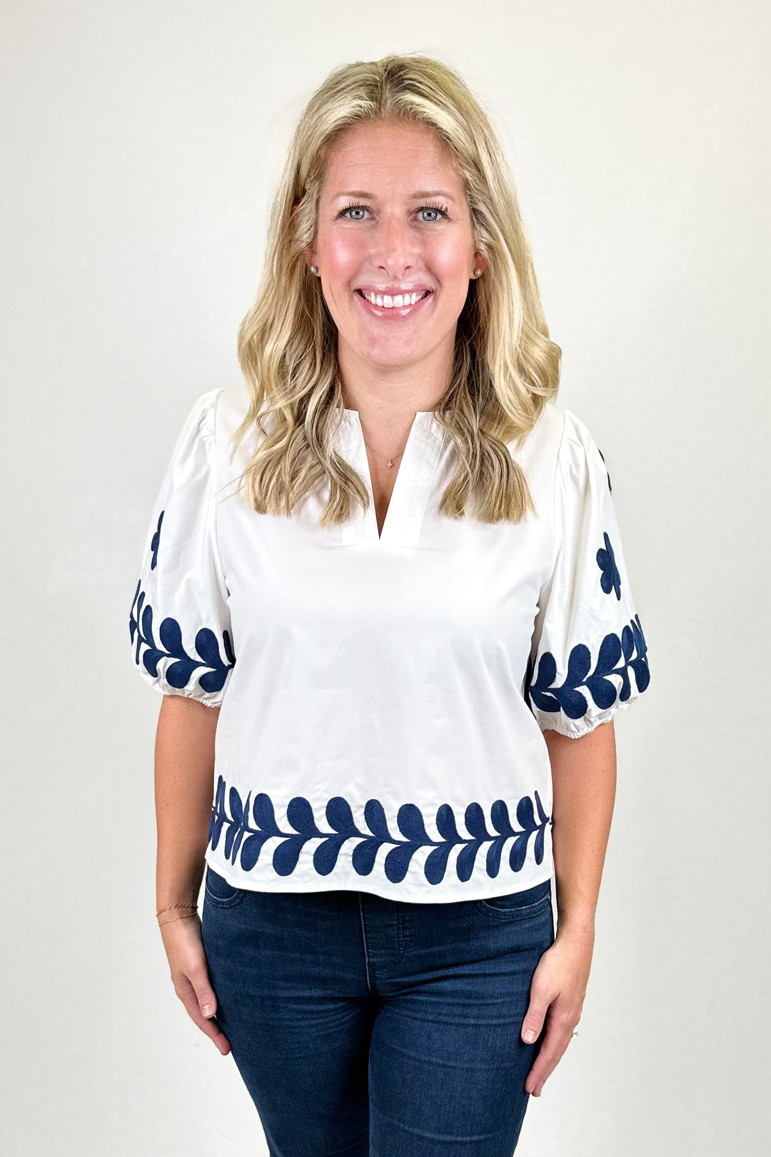 WHITE & NAVY FLORAL EMBROIDERED PUFF SLEEVE TOP