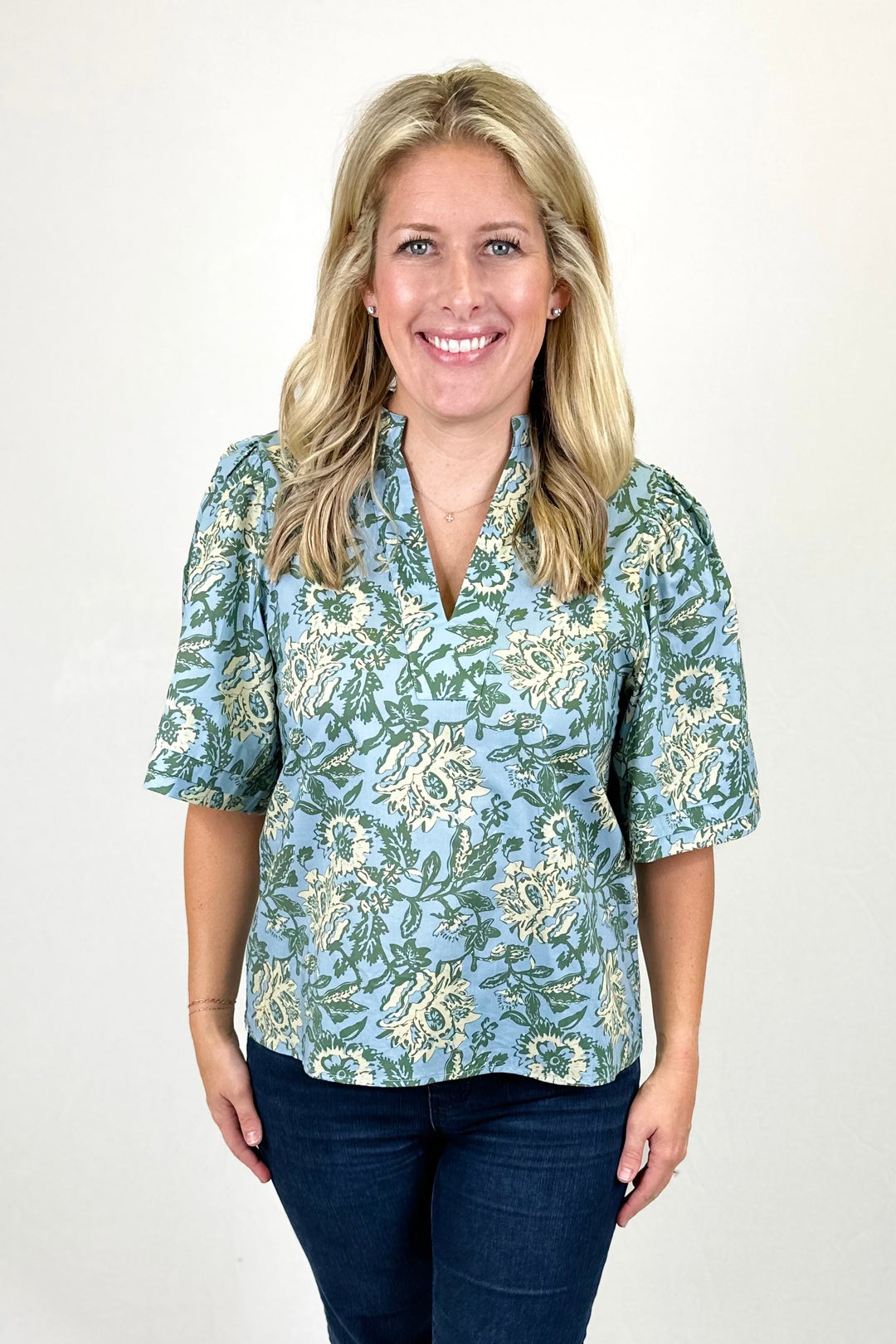 LIGHT BLUE & OLIVE FLORAL VNECK TOP