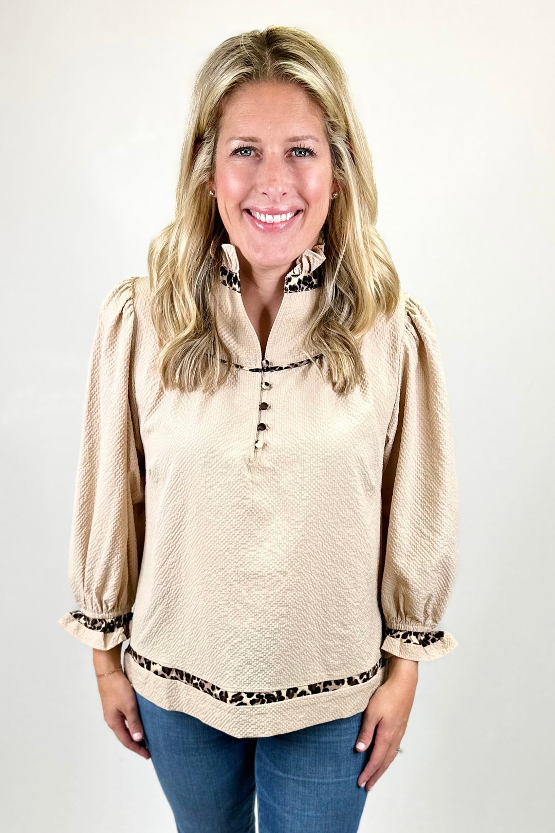 TAN & LEOPARD PIPING BUTTON TOP