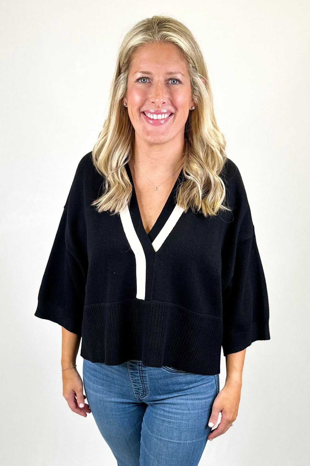 BLACK VNECK COLLAR STRIPE TRIM SWEATER