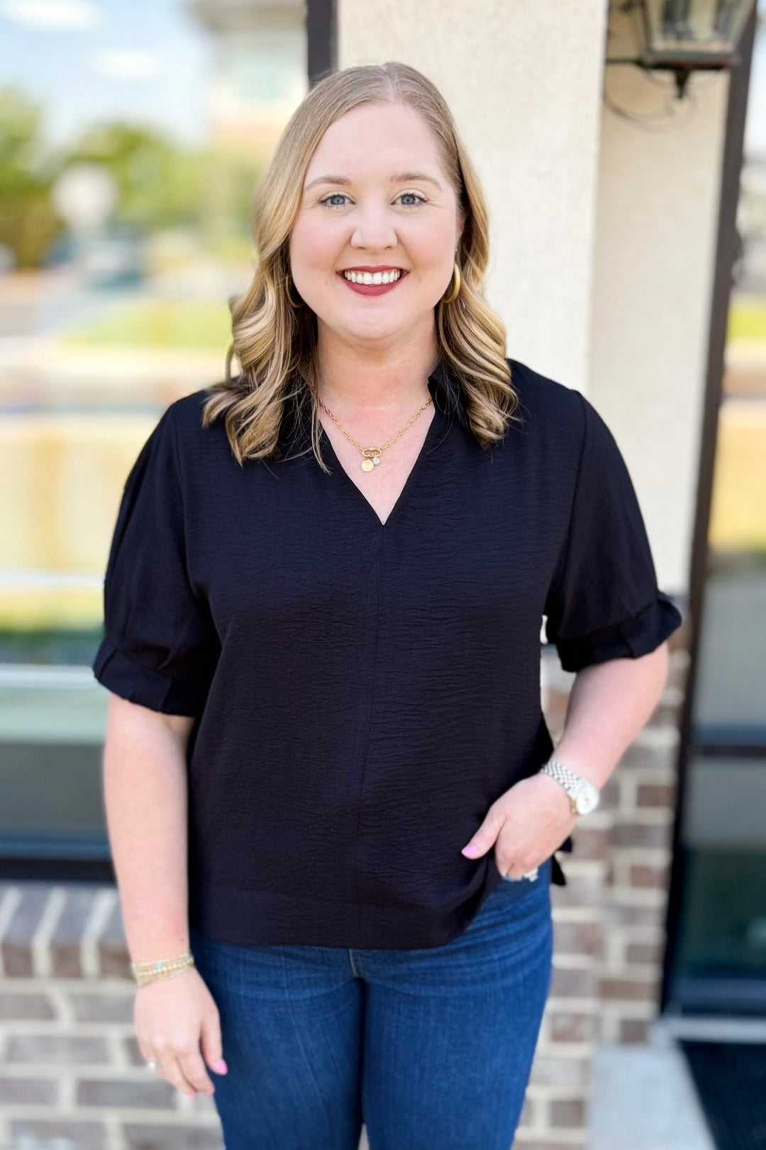 BLACK VNECK COLLAR TUNIC TOP