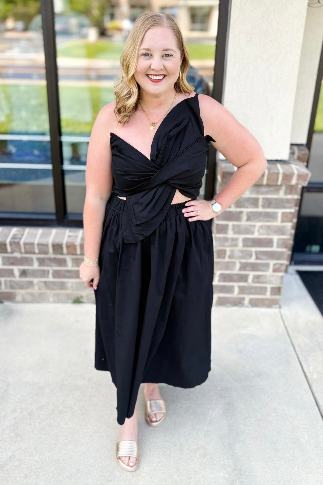 BLACK KNOTTED TWIST MIDI DRESS