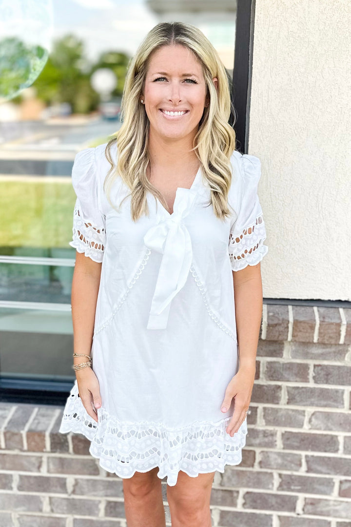 WHITE LACE TRIM TIE FRONT VNECK DRESS