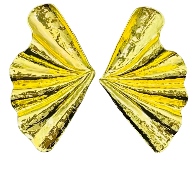 GOLD CINCHED FAN EARRINGS