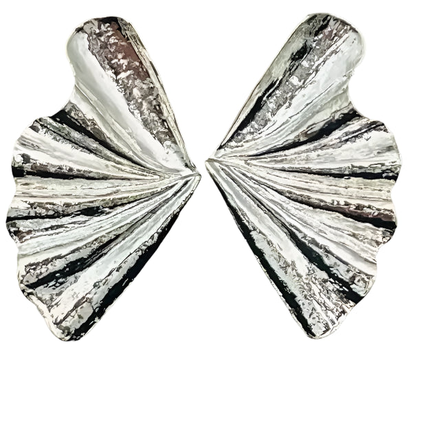 SILVER CINCHED FAN EARRINGS