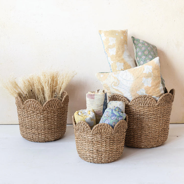SCALLOPED EDGE BRAIDED BASKET