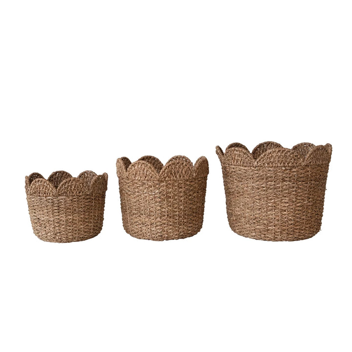 SCALLOPED EDGE BRAIDED BASKET