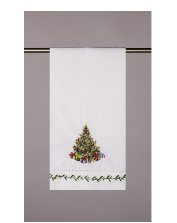 TREE WITH PRESENTS GUEST TOWEL
