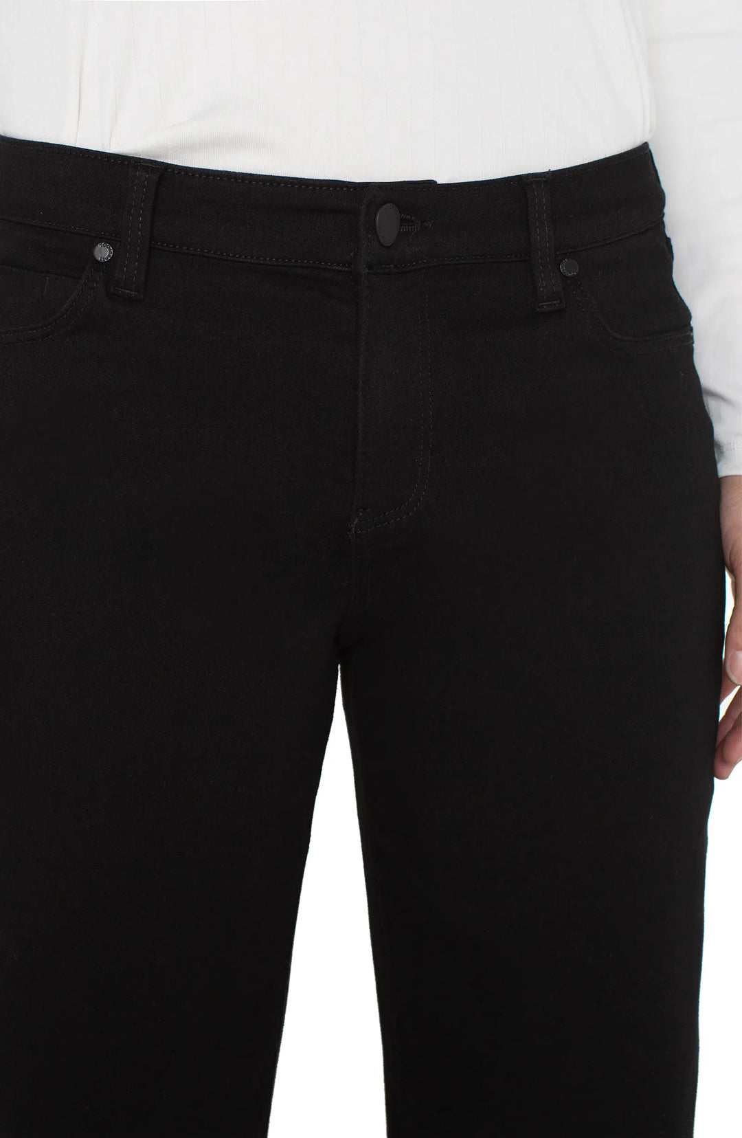 LIVERPOOL: STRIDE CROP WIDE | BLACK RINSE
