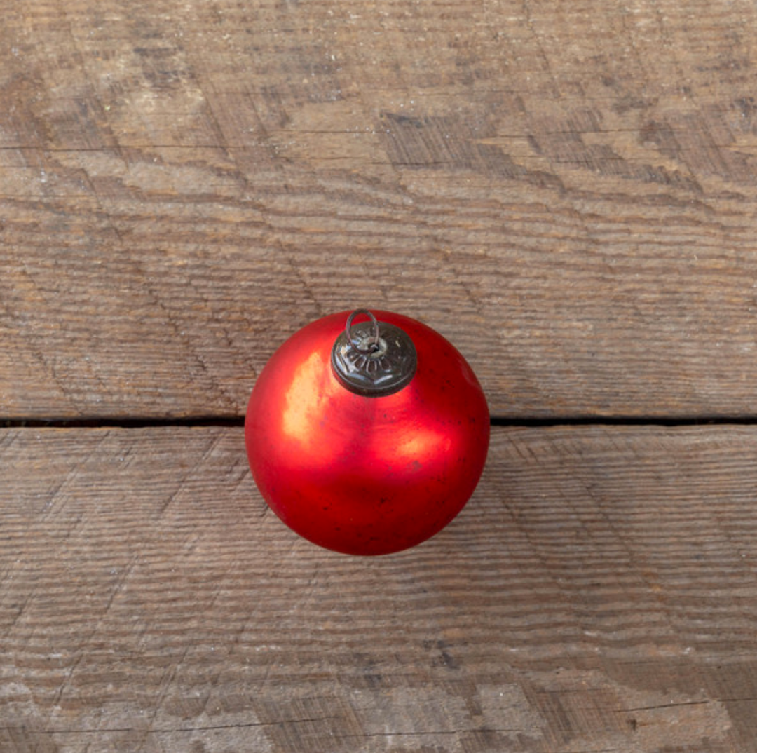 ANTIQUE MATTE RUBY ORNAMENT