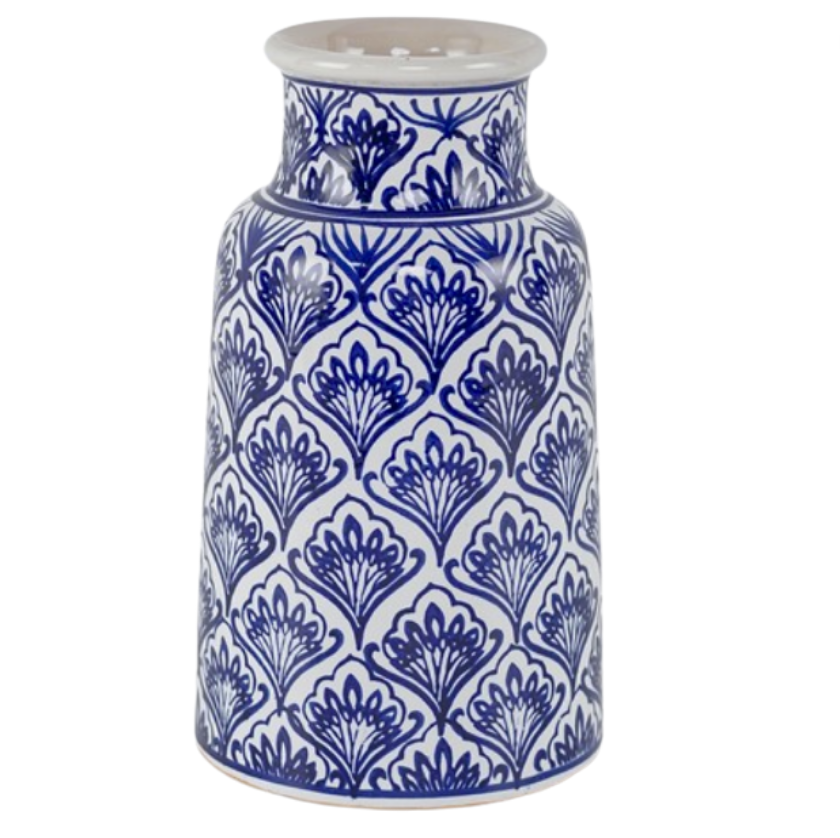 BLUE & WHITE SCALLOP CERAMIC VASE