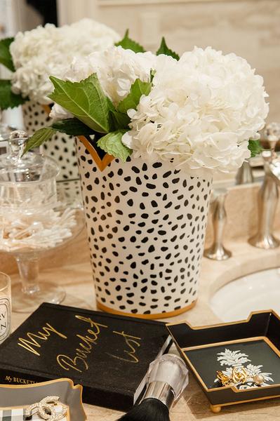 SPOT-ON TULIP WASTEBASKET