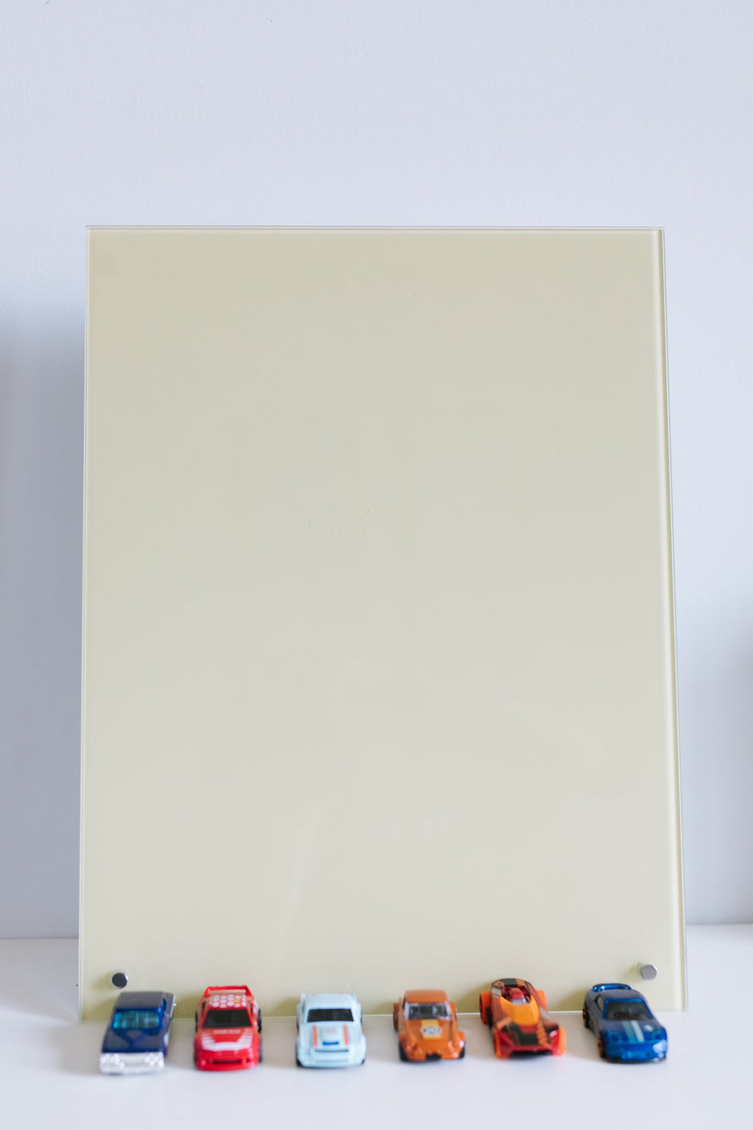 12X16 URGAN GREEN GLASS MAGNET BOARD