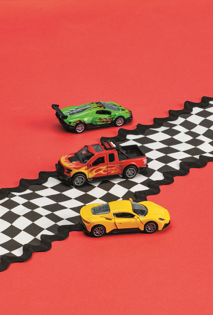 PULL-BACK RACE CAR