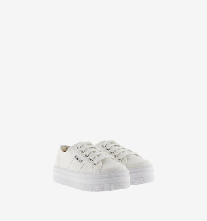 VICTORIA: BLANCO PLATFORM SNEAKERS