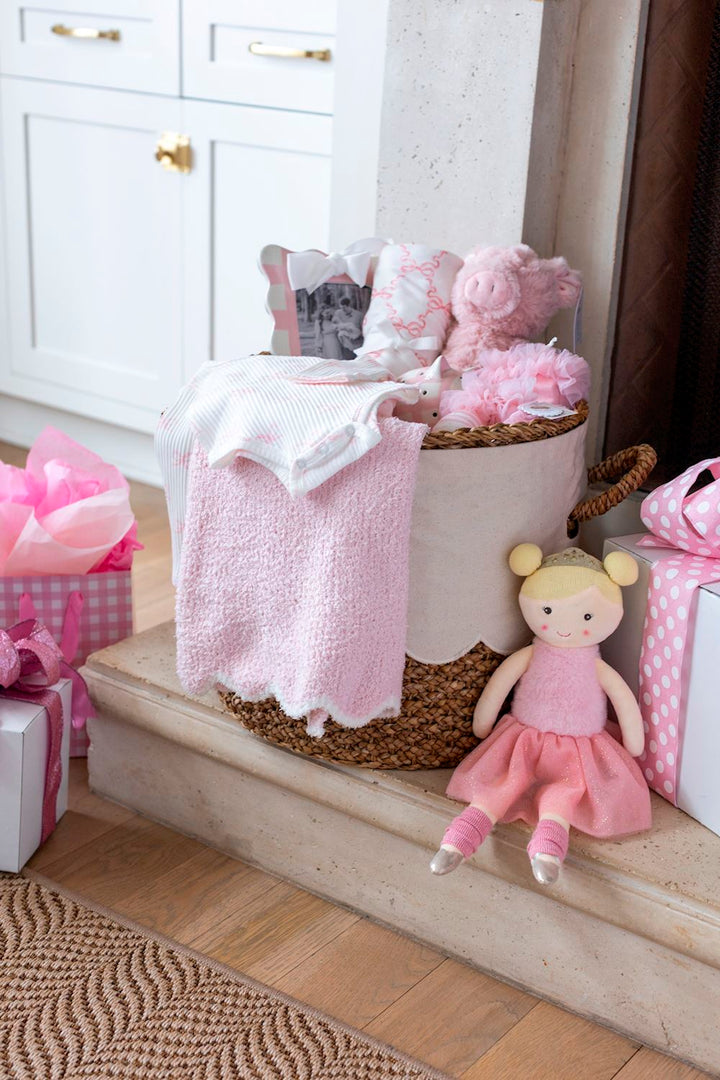 PINK SCALLOP CHENILLE BLANKET