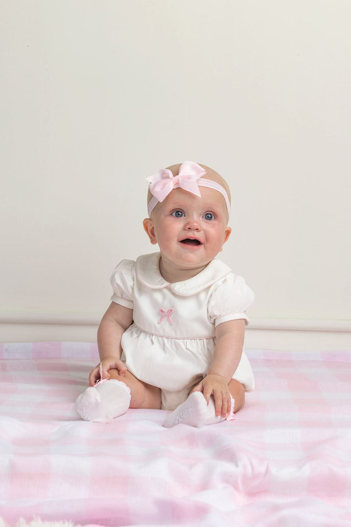 WHITE TALL PINK BOW SOCKS