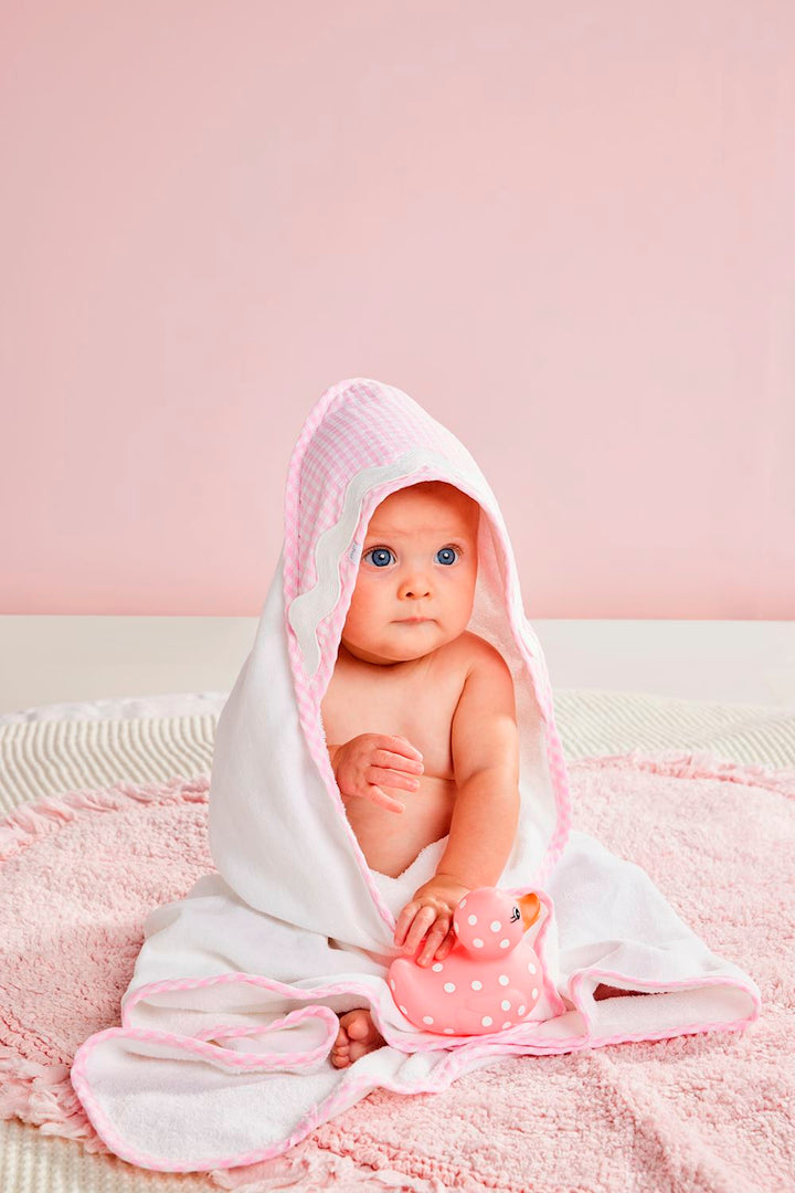 PINK RIC-RAC HOODED TOWEL
