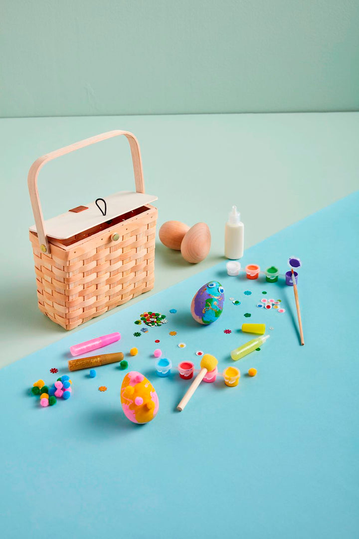 EGG DECORATING KIT