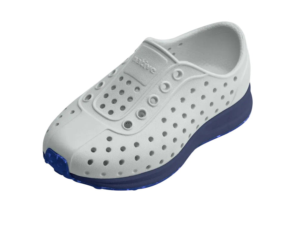 grey shoe with navy on white background
