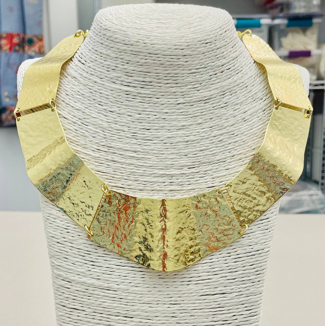 GOLD FLOATING COLLAR