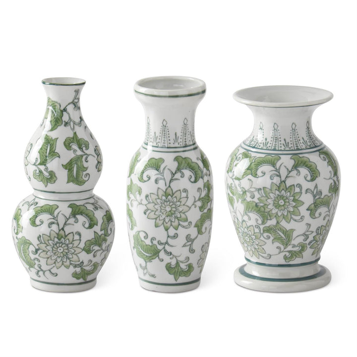 GREEN & WHITE CHINOISERIE BUD VASE