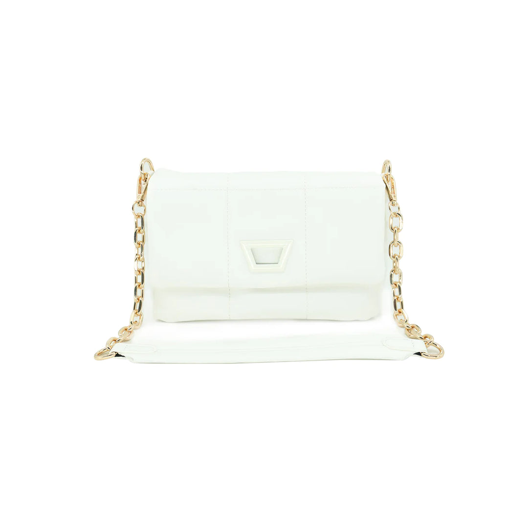 WHITE QUILTED GOLD CHAIN PURSE
