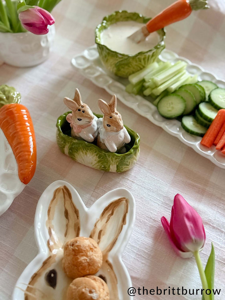 BUNNIES IN CABBAGE SALT & PEPPER SET