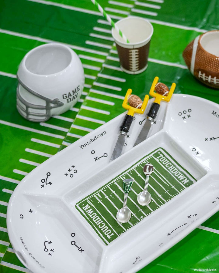 DIVIDED FOOTBALL FIELD PLATTER SET