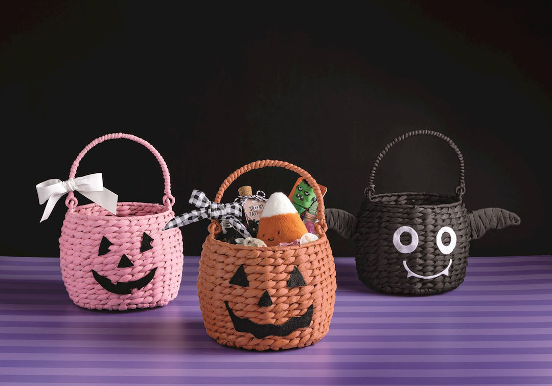 HALLOWEEN WICKER TREAT BASKET