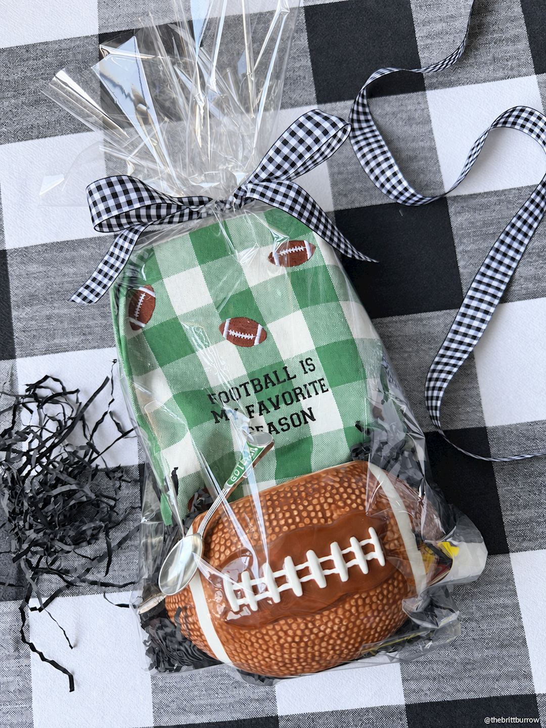 FOOTBALL FAVORITE ICON GREEN CHECK HAND TOWEL