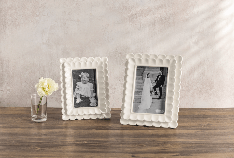 side by side picture of two CREAM LAYER SCALLOP FRAME