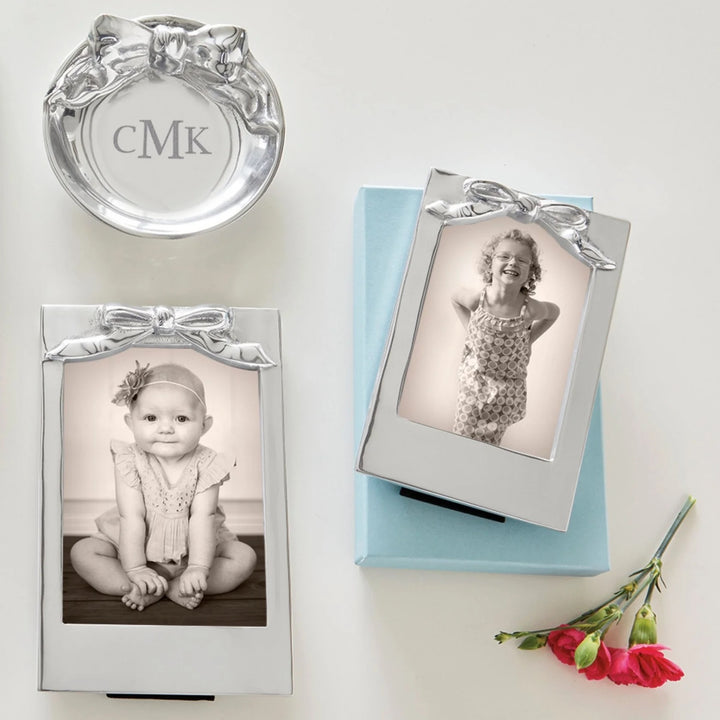 BABY GIRL HENNON: BOW FRAME 5 X 7