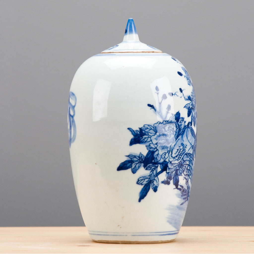 GARDEN SCENE BLUE & WHITE LIDDED JAR