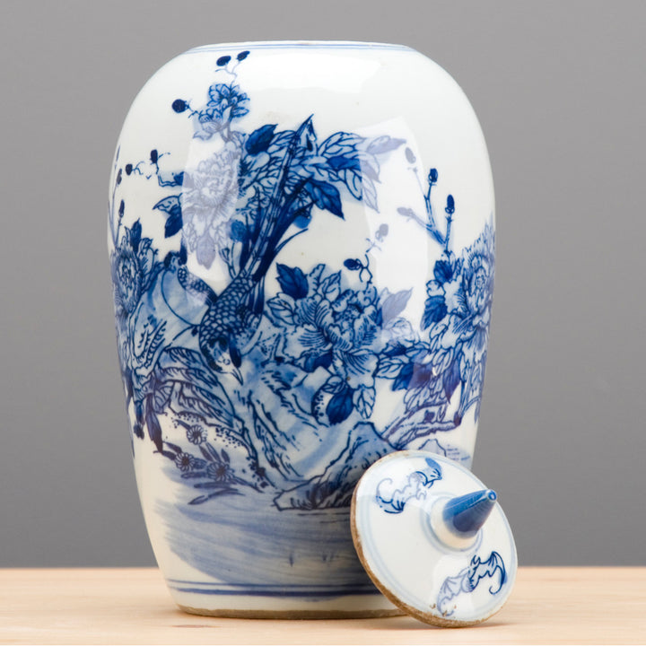 GARDEN SCENE BLUE & WHITE LIDDED JAR