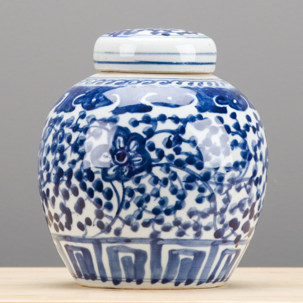 FILIGREE BLUE & WHITE BULB JAR
