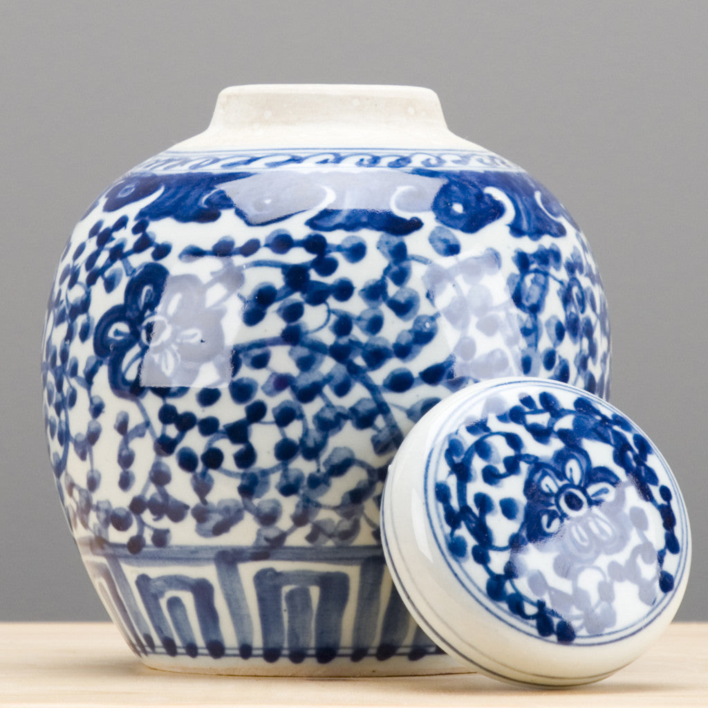 FILIGREE BLUE & WHITE BULB JAR