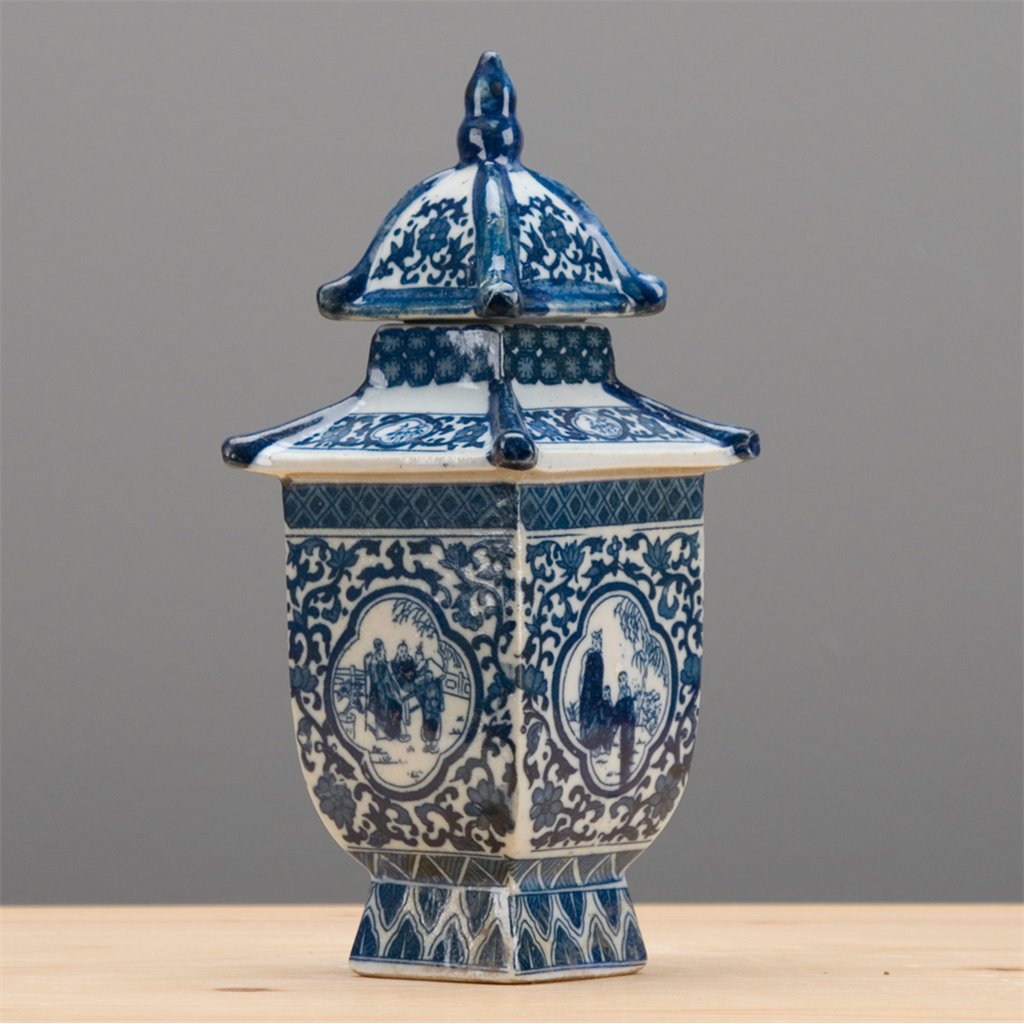 BLUE & WHITE COURTYARD SCENE  PETITE PAGODA BOX