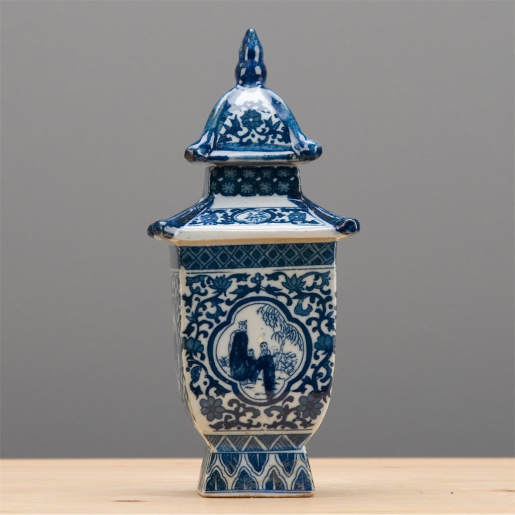 BLUE & WHITE COURTYARD SCENE  PETITE PAGODA BOX