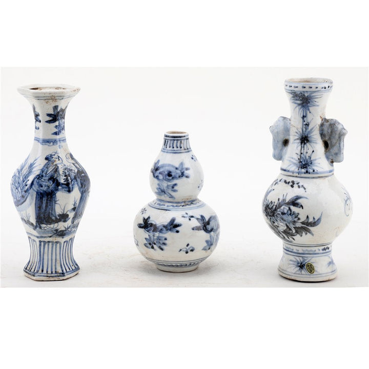 BLUE & WHITE BUD VASE, 6"H