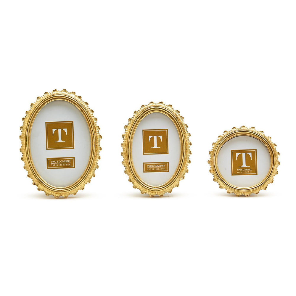 3 oval frames in different sizes