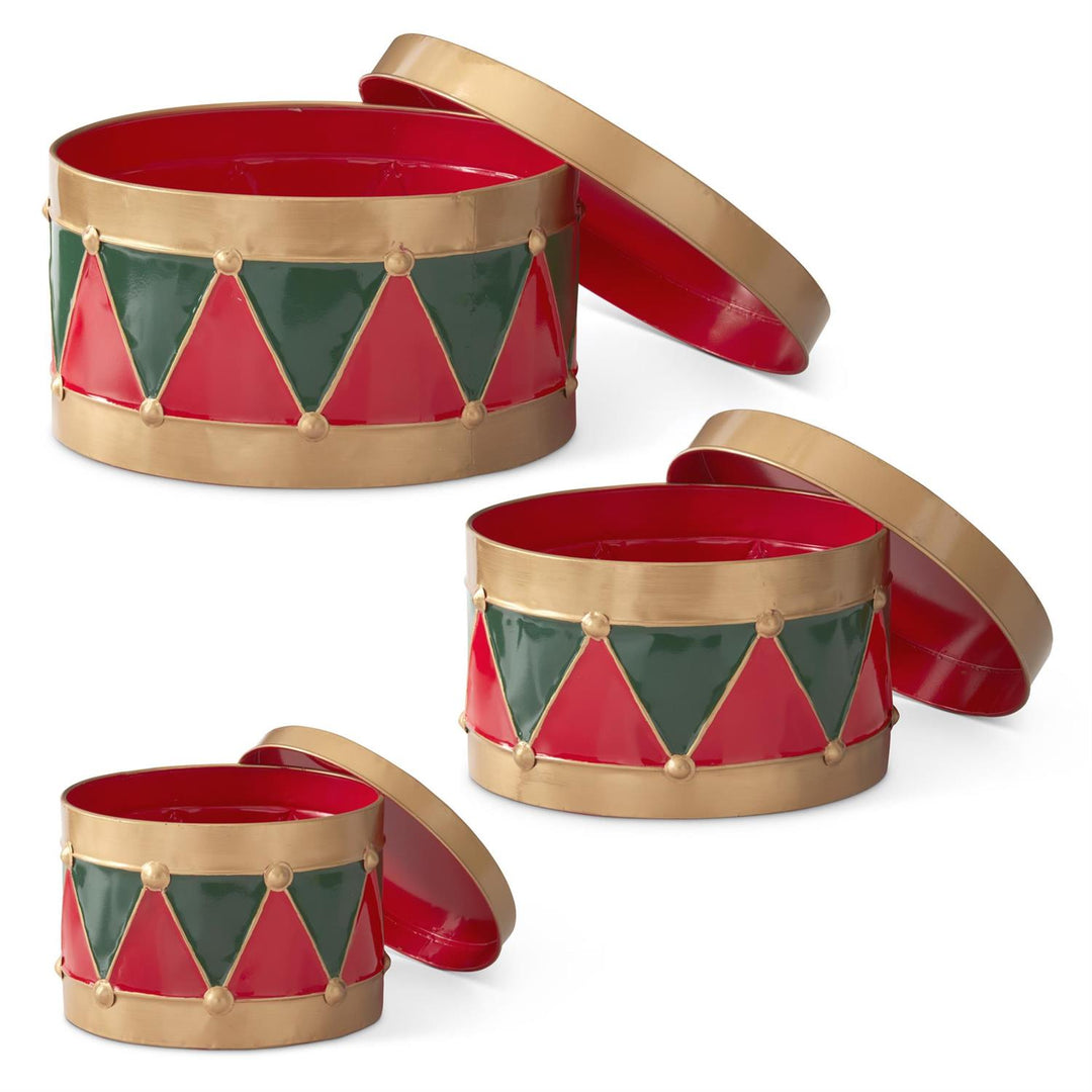 THREE VARYING SIZED METAL DRUMS WITH LIDS IN RED AND GREEN PATTERN