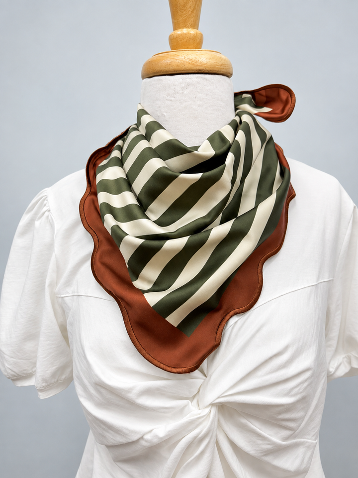 BROWN & OLIVE SCALLOP SCARF