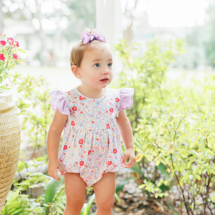 DAINTY FLORAL FLUTTER BUBBLE