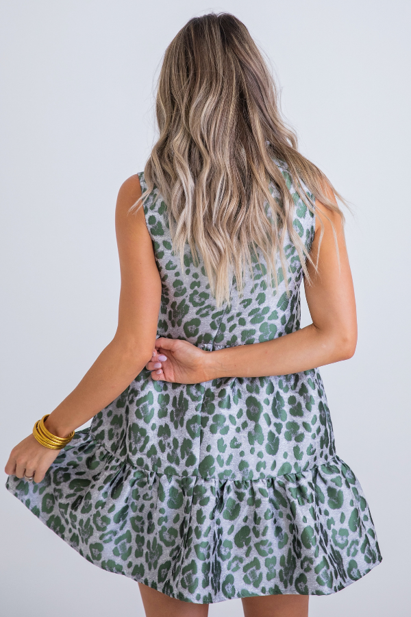 GREEN LEOPARD TIERED TAPESTRY VNECK DRESS